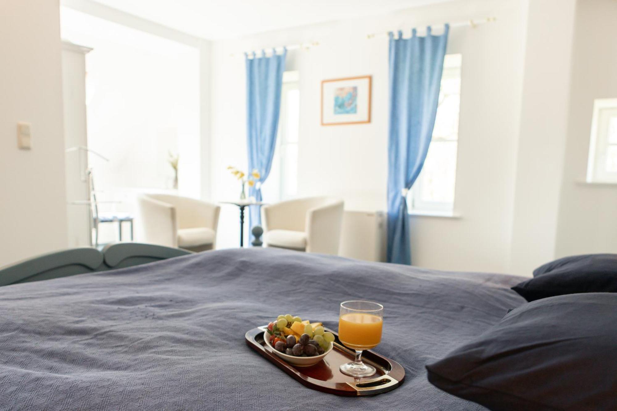 Hotel-Garni Gut Tribbevitz Neuenkirchen auf Rugen Buitenkant foto